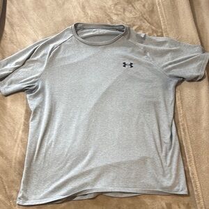 Under Armour Men's Gray T-Shirt